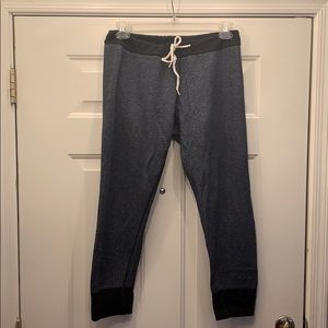 Monrow Capri, light-weight, sweatpants